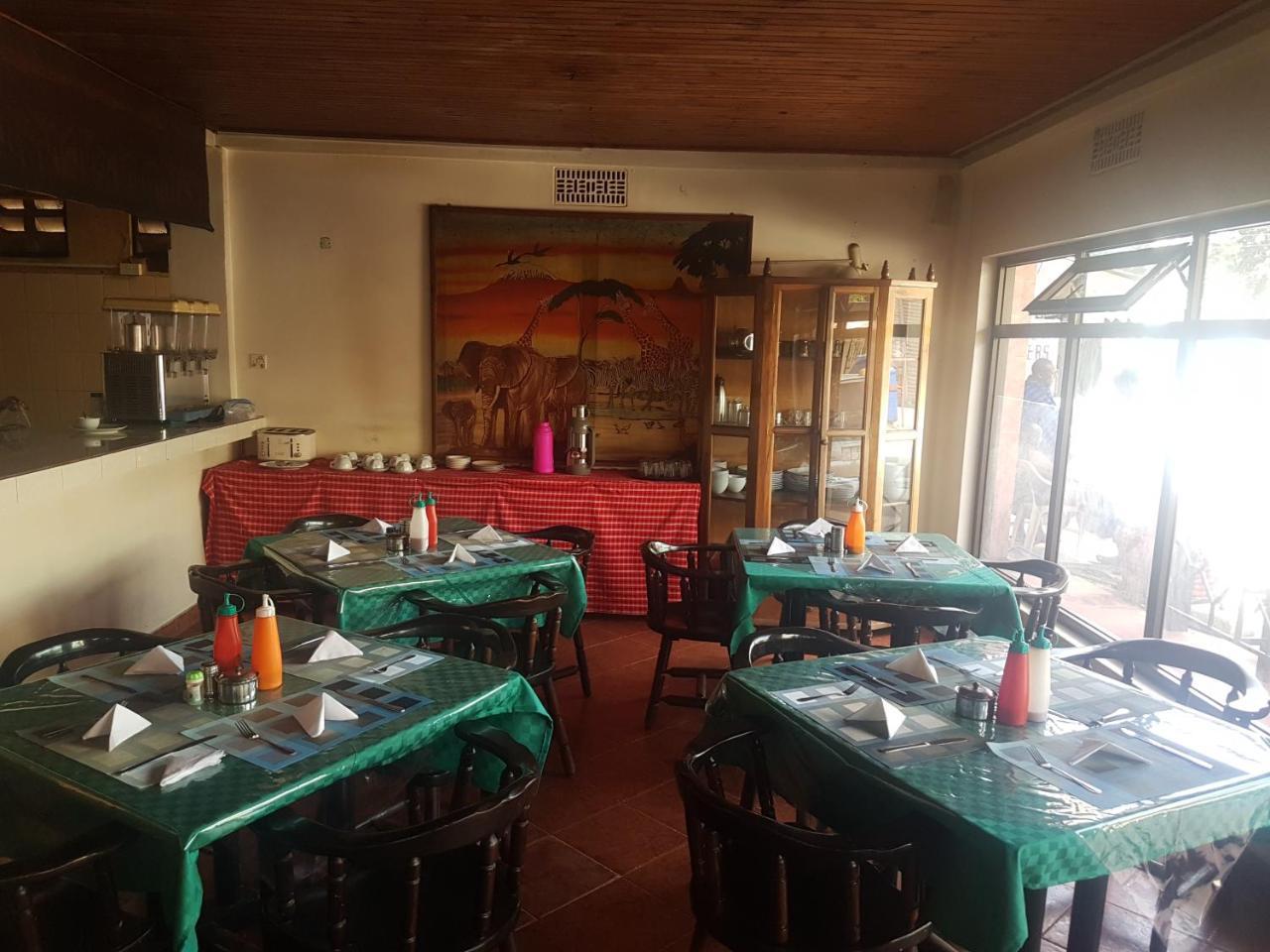 Center Inn Arusha Exteriör bild